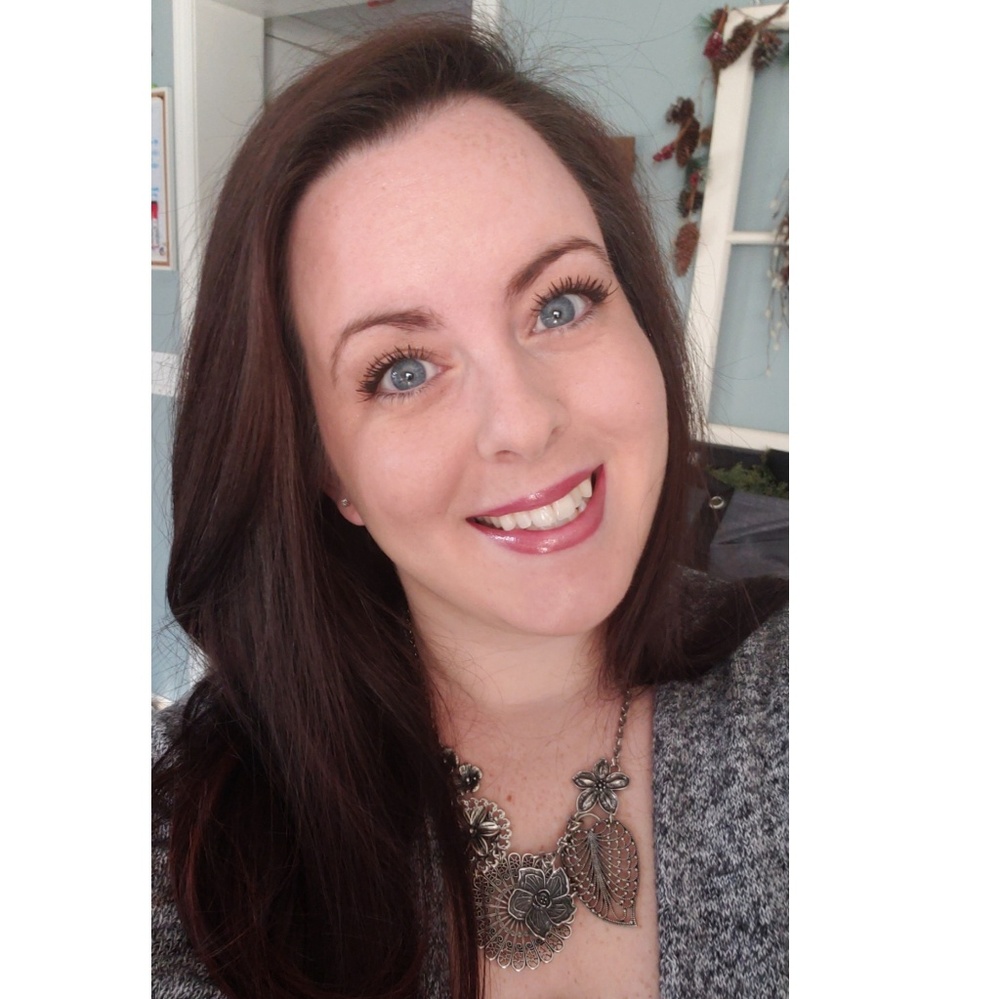 Meet your Posher, Kayla!